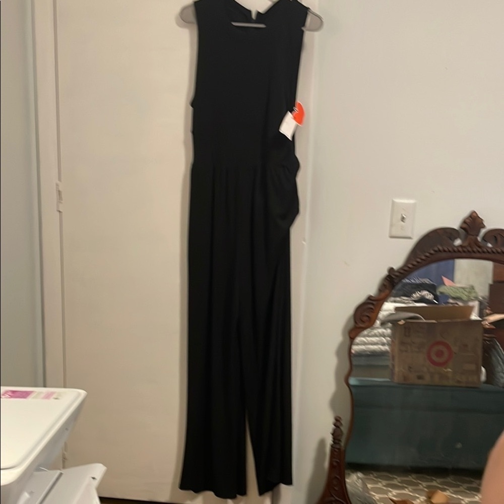 Chic Black Sleeveless Jumpsuit